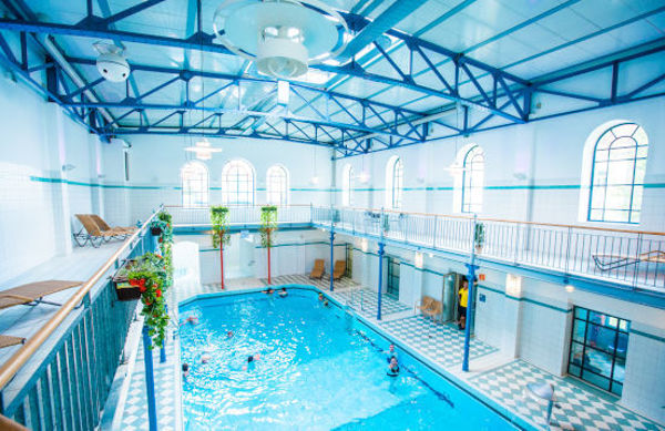 Schwimmerbecken